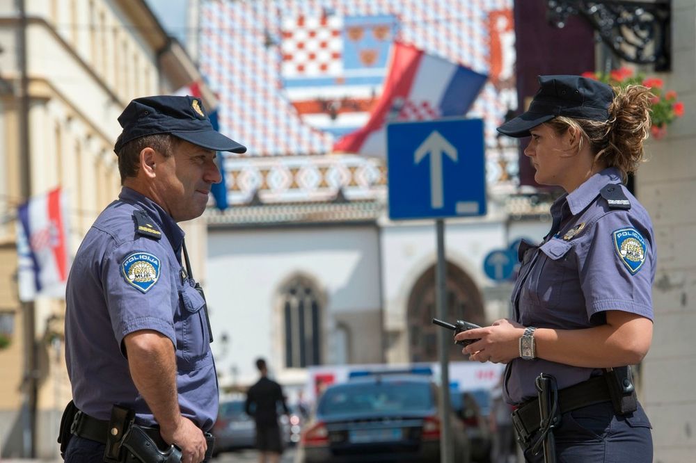 VOZAČU POZLILO: 10 vozila oštećeno u lančanom u Opatiji