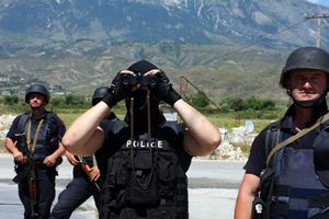 ALBANSKI MINISTAR POLICIJE TAHIRI: Albanija sledeća meta islamskih terorista?!