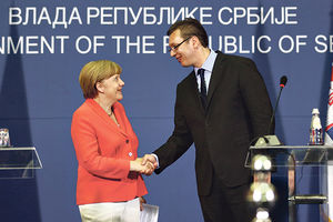 IZNENADNI POZIV: Angela Merkel se sutra sastaje sa Vučićem!