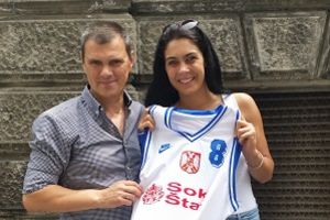 ŠAMPIONKI OD ŠAMPIONA: Saznajte zašto je Milica Mandić na poklon dobila dres košarkaša iz Atine