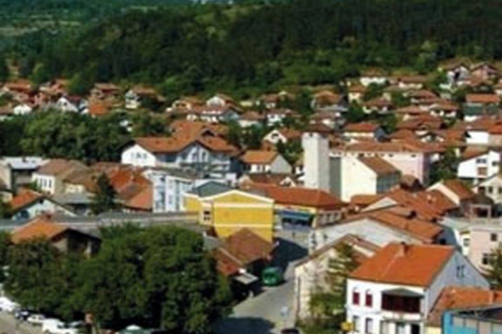 POMOĆ SRBIMA NA KOSOVU: Austrijanci grade vodovod u Gračanici!
