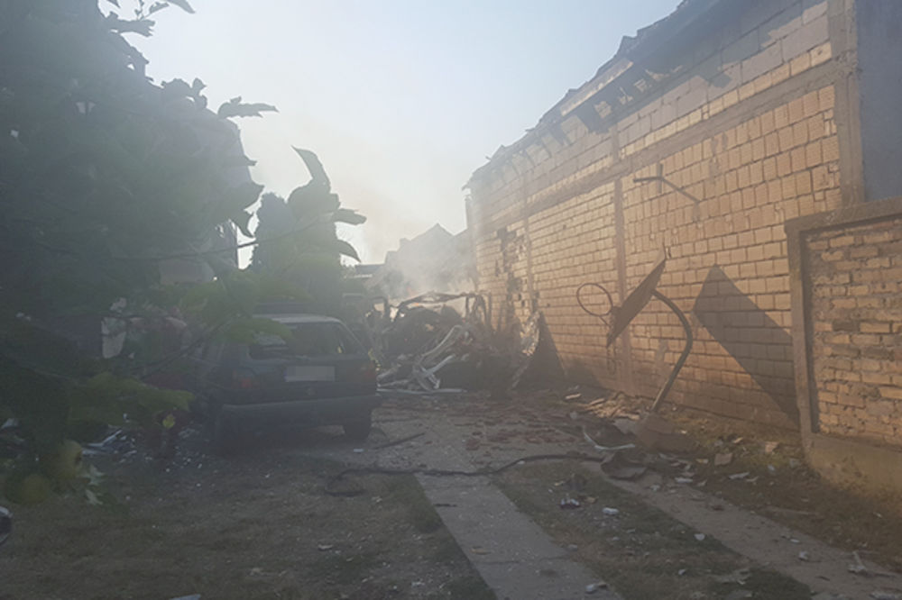 (FOTO) TEMERINCI UZNEMIRENI: Muškarac (49) poginuo u eksploziji kombija