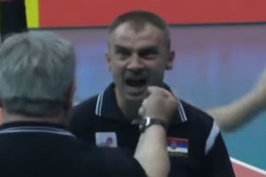 (VIDEO) VRIŠTAO OD SREĆE: Ovako je Nikola Grbić reagovao kada je Srbija srušila svetskog šampiona!