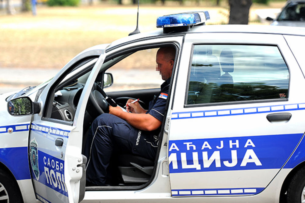 KOBNO PRETICANJE TRAKTORA KOD PIROTA: Poginula dvojica bugarskih državljana, traktorista pobegao
