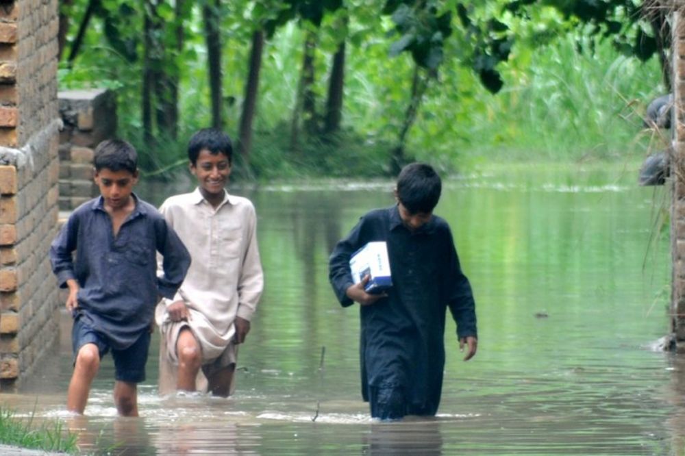 (FOTO) Poplave  u Pakistanu: Poginulo 118 ljudi, ugroženo 800.000