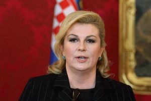 (FOTO) VIDOVITA KOLINDA: Predsednica Hrvatske pogodila koliko će golova Srbija da postigne u finalu
