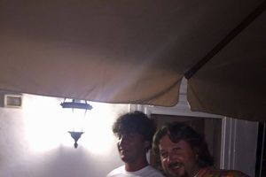 (FOTO) EKSKLUZIVNO: Glumac i pevač srpsku kuhinju preneli na Tenerife