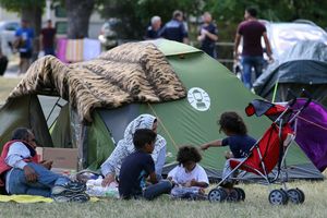 SOLIDARNI: Beč preuzima 500 izbeglica iz Trajskirhena