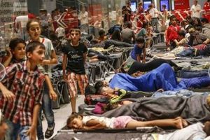 AUSTRIJA ZAGUŠENA IZBEGLICAMA: Do sada podneto 63.000 zahteva za azil!