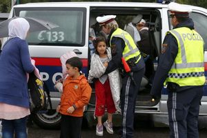 LAGALI O DRŽAVLJANSTVU: Austrija vratila stotine migranata u Sloveniju!