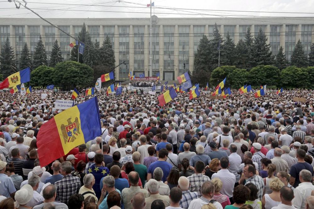 MOLDAVIJA PRED EKONOMSKIM KOLAPSOM: Rumunija nudi kredit, ali pod ozbiljnim uslovima