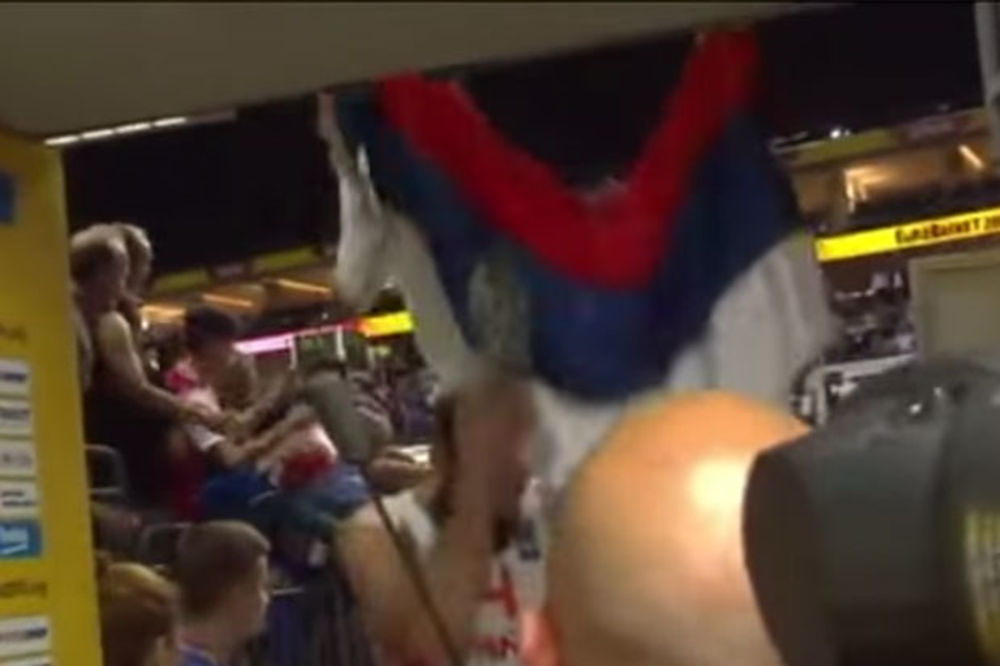 (VIDEO) KSS: Osuđujemo cepanje srpske zastave, ali verujemo da Mirotić to nije namerno uradio