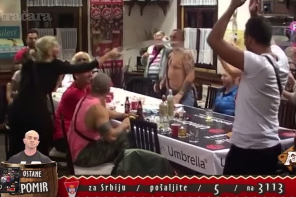 (VIDEO) HAOS NA FARMI: Medenica polila Maju Nikolić vodom! A onda se desilo...