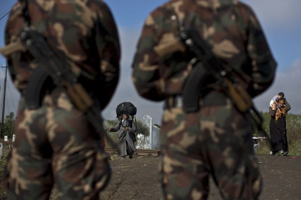 ČESI VEŽBAJU DA NE BUDU KO MAĐARI: Vojska na granici sprema se za migrante
