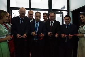 330 NOVIH RADNIH MESTA: Rasim Ljajić otvorio fabriku tekstila u Novom Pazaru