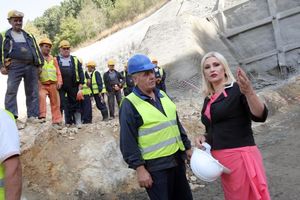 FOTO RADOVI NA KORIDORU 11: Probijen još jedan tunel kod Takova