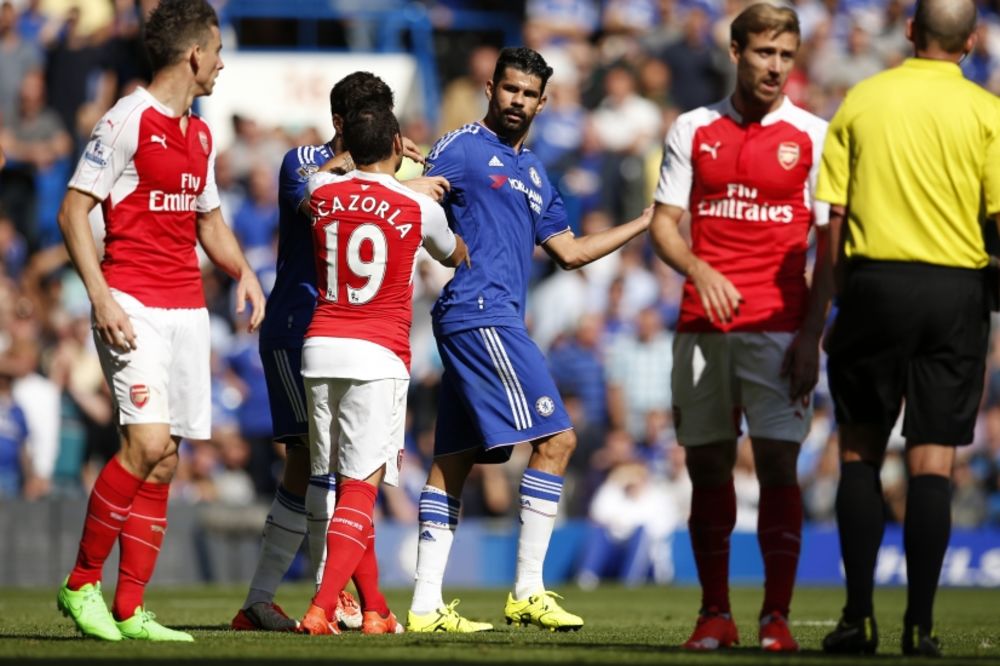 (VIDEO) ČELSIJU DERBI: Košta provocirao, Arsenal završio meč sa 9 fudbalera