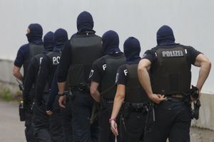 (FOTO) RACIJE U BERLINU: Policija traži ljude koji regrutuju džihadiste