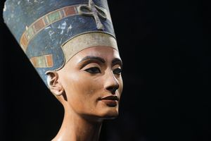 U POTRAZI SA TAJNIM VRATIMA: Arheolozi traže grobnicu kraljice Nefertiti