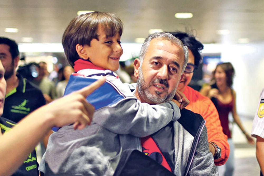 KURDI OPTUŽUJU: Spaseni sirijski trener je terorista
