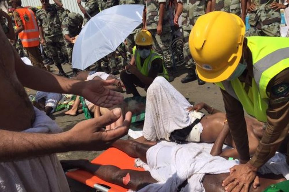 STRAHOVIT STAMPEDO HADŽIJA: U naletu hodočasnika u Meki poginulo najmanje 700 ljudi