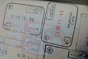 UŽIVO SA GRANICA: Tovarnik zatvoren samo za srpska vozila, sa našim pasošem u Hrvatsku jedino peške
