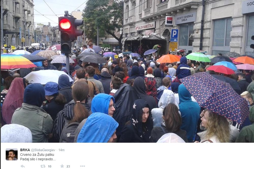 (FOTO) ZAVRŠEN PROTEST ZBOG BEOGRADA NA VODI: Policija nije dozvolila prilaz zgradi Geozavoda!