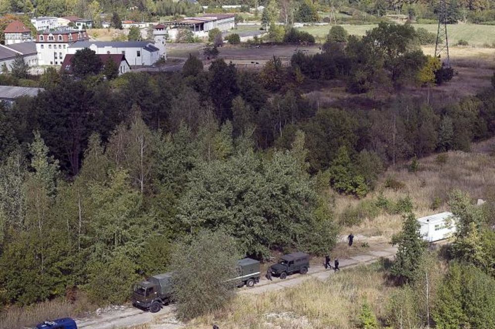 (FOTO) POTRAGA ZA NACISTIČKIM BLAGOM: Poljska vojska traži tajni voz sa zlatom