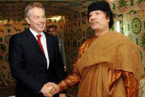 OBJAVLJENI TAJNI RAZGOVORI: Proročka poruka Gadafija Bleru pred početak bombardovanja Libije!