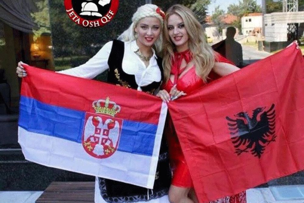 (FOTO) A MOŽE I OVAKO: Pogledajte kako cveta srpsko-albanska ljubav