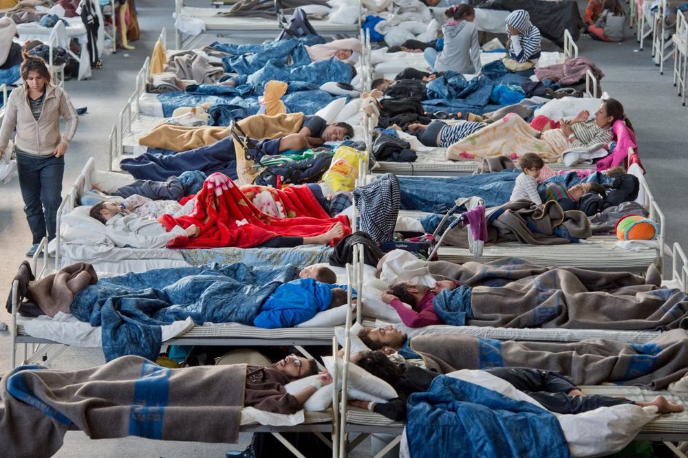 POŽAR U IZBEGLIČKOM KAMPU NA JUGU ALŽIRA: Najmanje 18 migranata stradalo, 37 povređeno