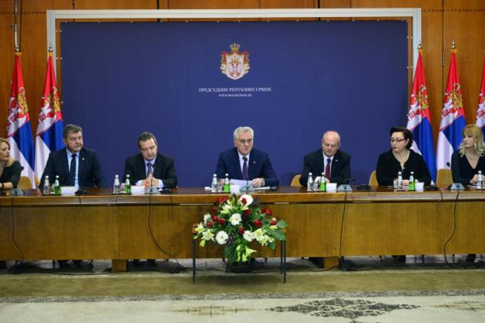 NIKOLIĆ U PALATI SRBIJA: Stranim ambasadorima pokazao zašto Kosovo ne sme u Unesko