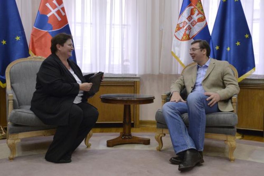 DOBRODOŠLICA: Vučić sa novom ambasadorkom Slovačke