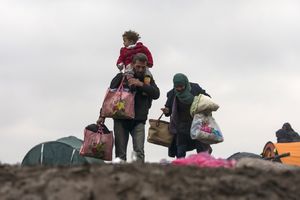 NOVO ŽARIŠTE IZBEGLIČKE KRIZE: Velika drama sa migrantima izbila na mestu gde niko nije očekivao!