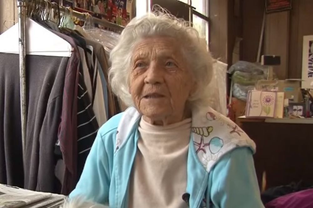 (VIDEO)NE TREBA SEDETI PO CEO DAN: Poslušajte šta ima da kaže baka od 100 godina koja i dalje radi