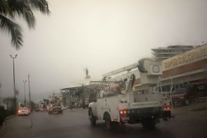 (FOTO) EVAKUIŠU 50.000 LJUDI ZBOG PATRIŠE: U Meksiko stiže najjači uragan ikada