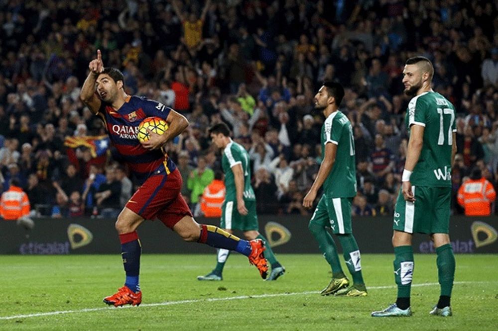 (VIDEO) BARSA STIGLA REAL: Luis Suarez het-trikom protiv Eibara obeležio godišnjicu na Nou Kampu