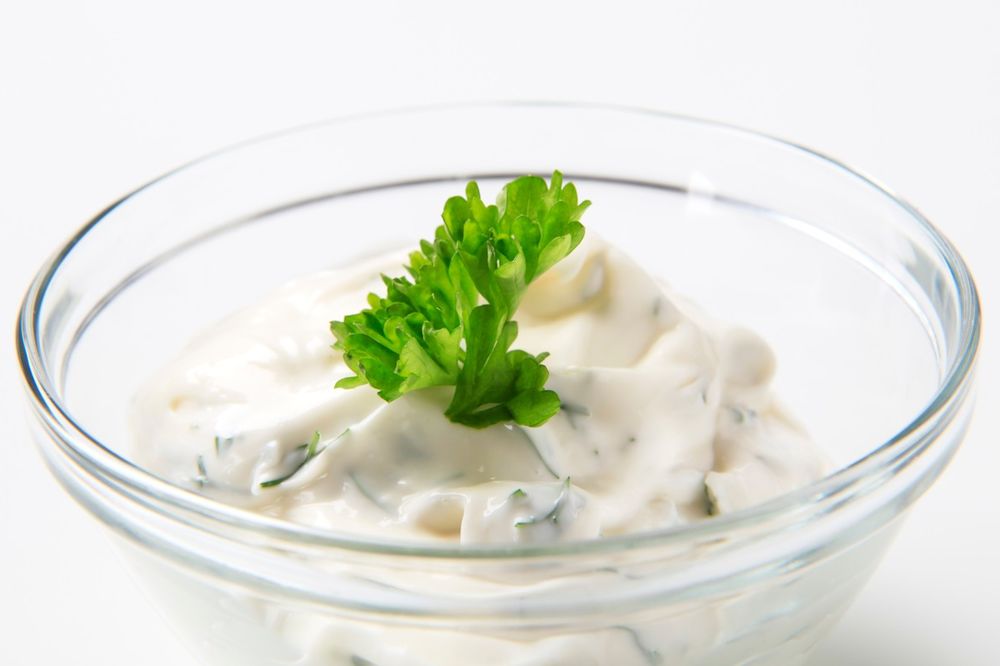 ZA SVAKU TRPEZU I ZA TILI ČAS: Jogurt salata koja će vas osvežiti