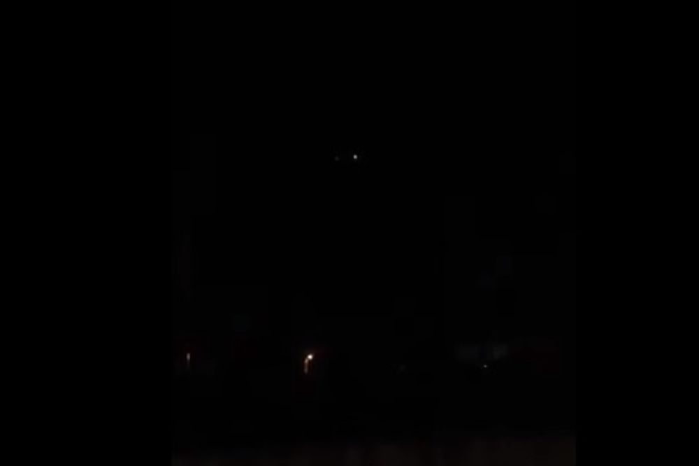 (VIDEO) DA LI SU OVO VANZEMALJCI: Zadranka snimila čudnu svetlost na nebu!