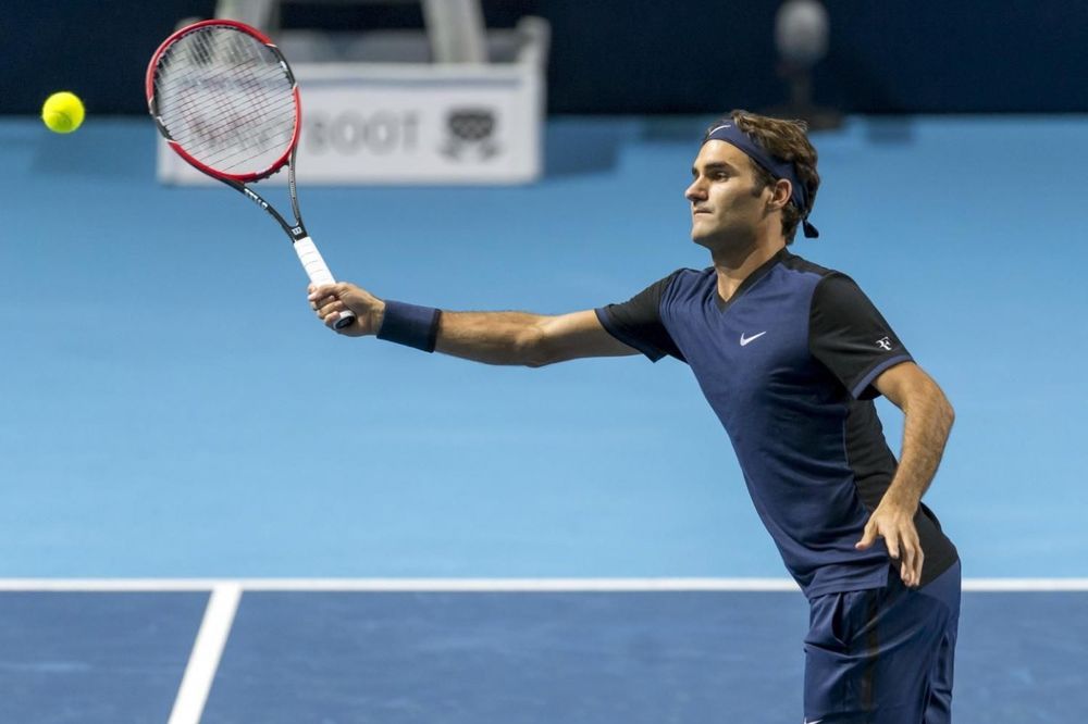 (VIDEO) ODUŠEVIO PUBLIKU: Spektakularan potez Federera protiv Kukuškina
