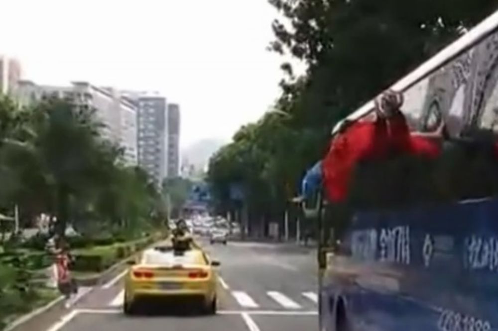 (VIDEO) DA LI JE TO AVION? DA LI JE TO PTICA? Ne, to je kineski Supermen
