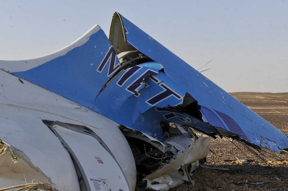 EGIPATSKE VLASTI NAŠLE CRNU KUTIJU: Istina o padu ruskog aviona znaće se posle analize