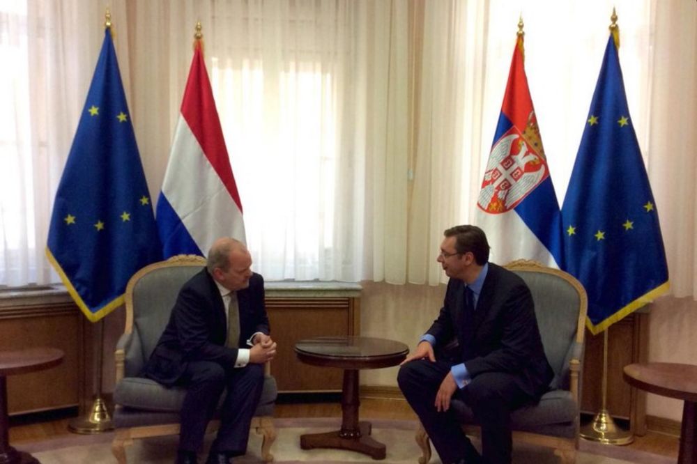 VAN DEN DOL SE NADA USPEŠNOJ SARADNJI: Vučić primio novog holandskog ambasadora