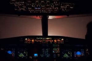 (VIDEO) OVO NE MOŽE SVAKO: Pogledajte kako je pilot aviona sleteo po neopisivo debeloj magli