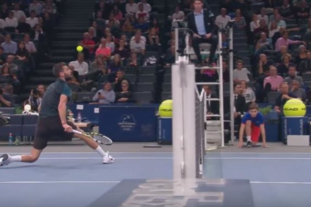 (VIDEO) POTEZ GODINE, A NIJE NOVAKOV: Pogledajte možda i najbolji drop u istoriji tenisa!