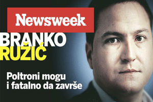 PROZIVKA U NIŠKOJ SKUPŠTINI: Novaković Newsweek naslovnicom na majici poslao poruku SPS poltronima!