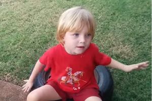 (VIDEO) VEĆ JE NA POLA PUTA DO SVOG SNA: Ovaj petogodišnji dečak zna šta će biti kad poraste