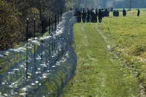 U STRAHU OD NOVOG MIGRANTSKOG TALASA: Slovenija postavlja ogradu na dva prelaza
