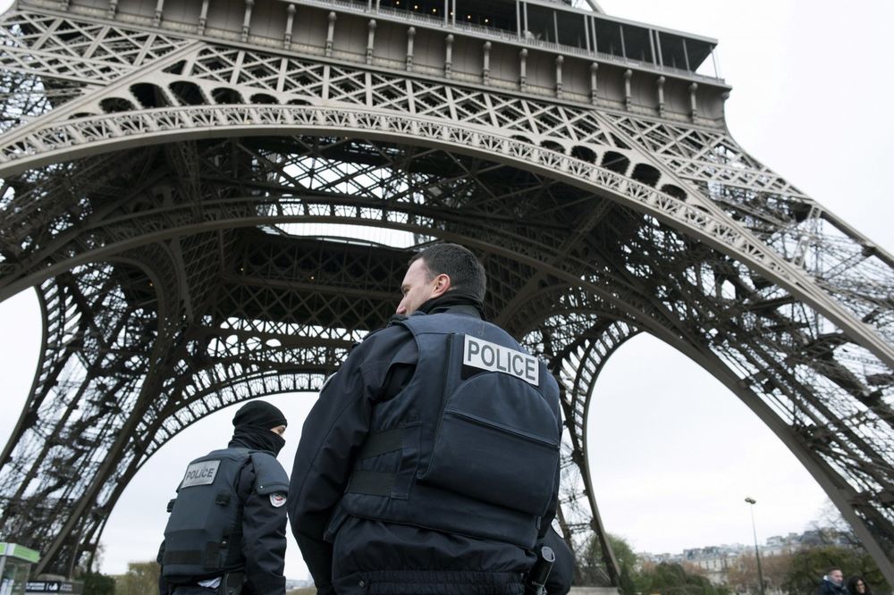 OPASNOST NE PRESTAJE: Francuska policija sprečila novi teroristički napad