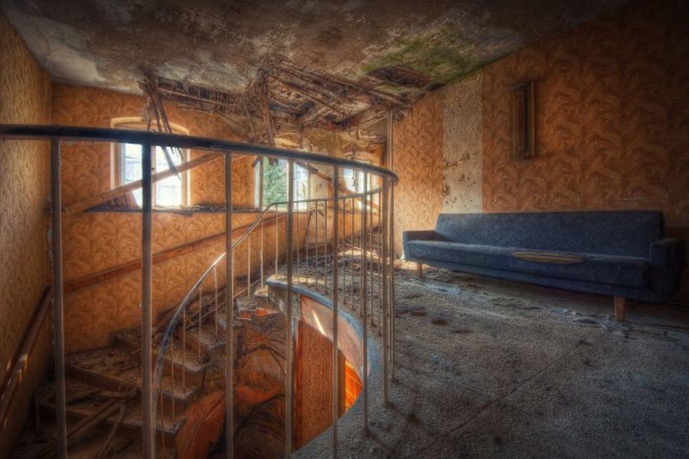 KAO DA JE VREME STALO: Neverovatne fotografije napuštenog hotela u nekadašnjoj Istočnoj Nemačkoj